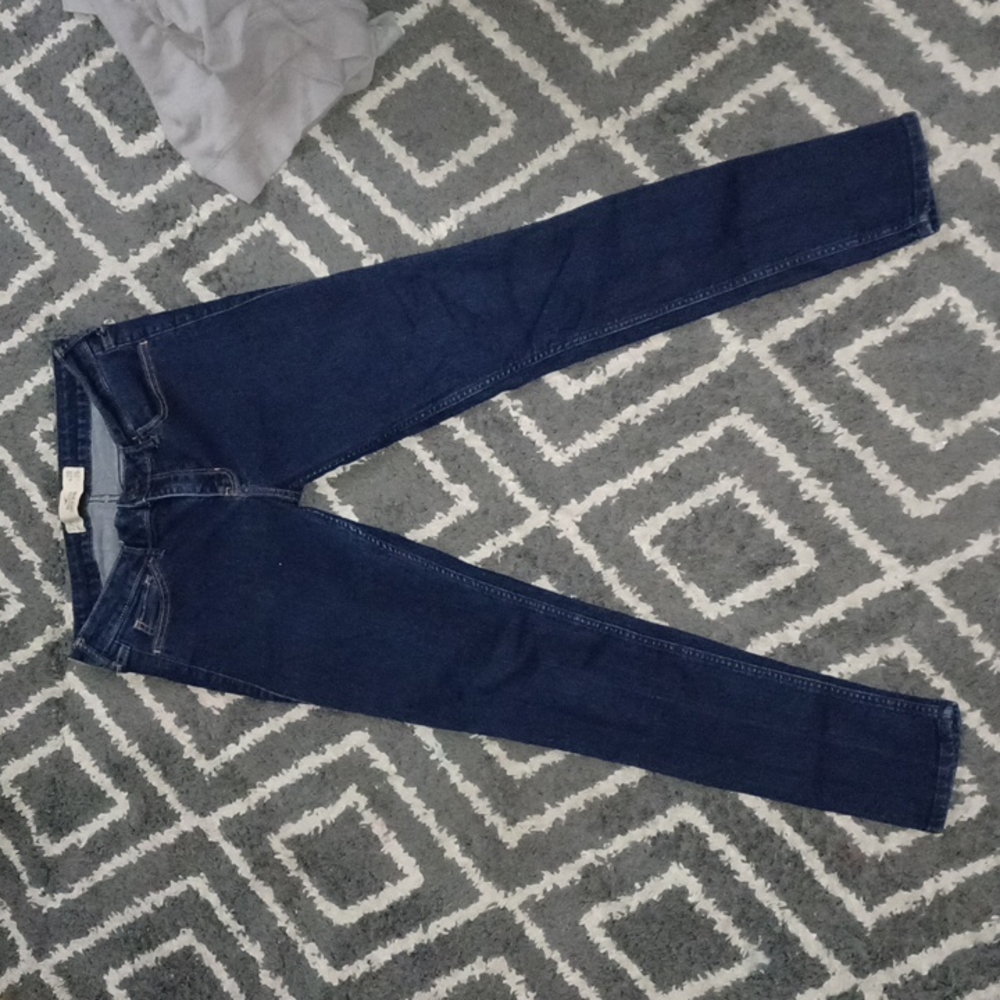 Hollister super skinny dark blue jeans size 7s